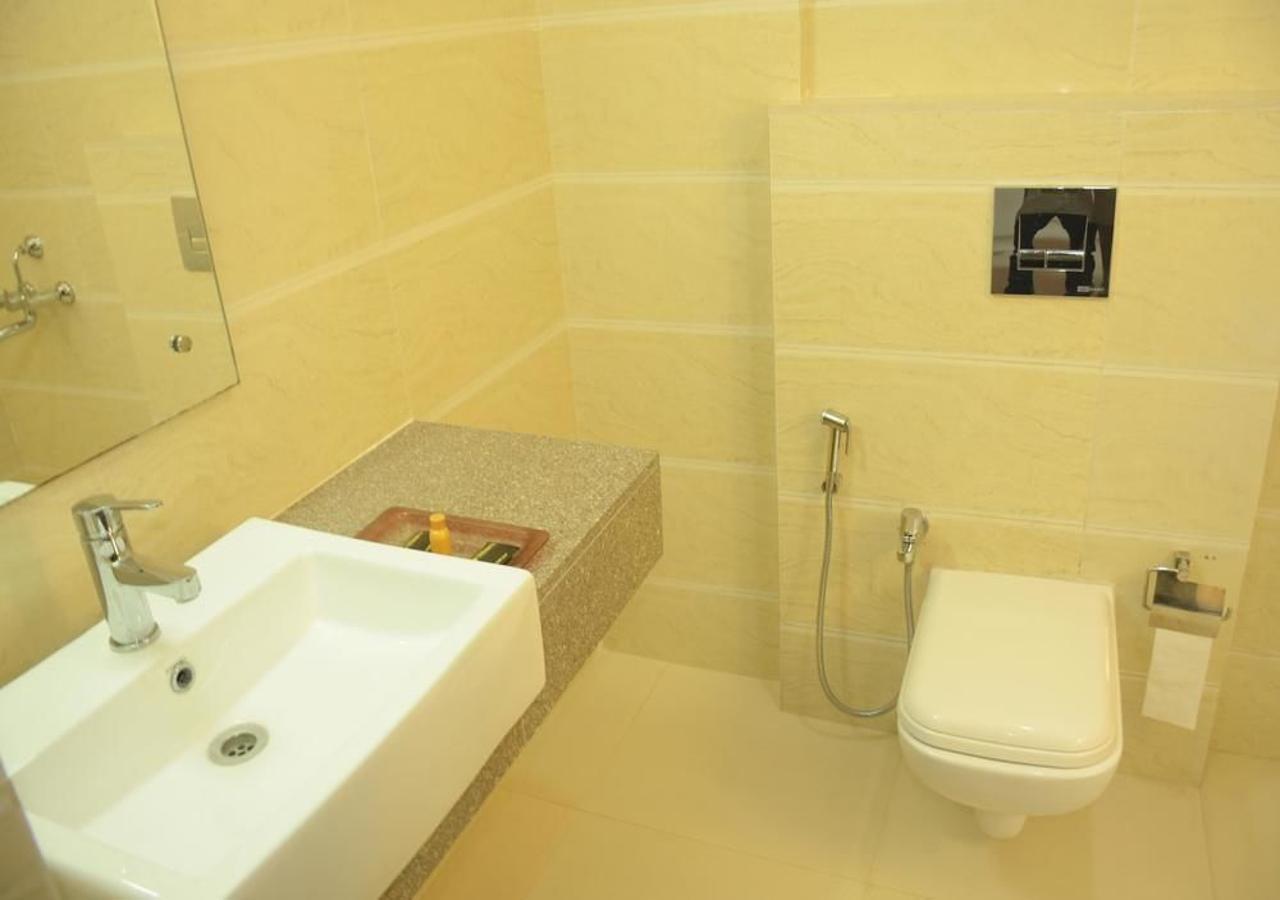 Hotel Reevanta Daman Zewnętrze zdjęcie