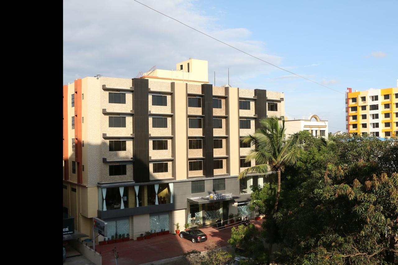 Hotel Reevanta Daman Zewnętrze zdjęcie