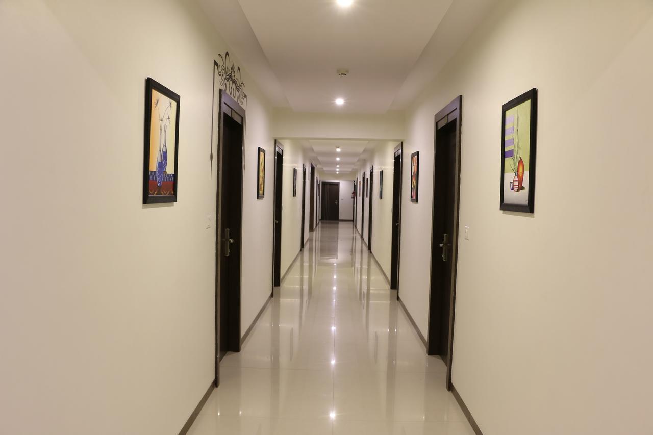 Hotel Reevanta Daman Zewnętrze zdjęcie