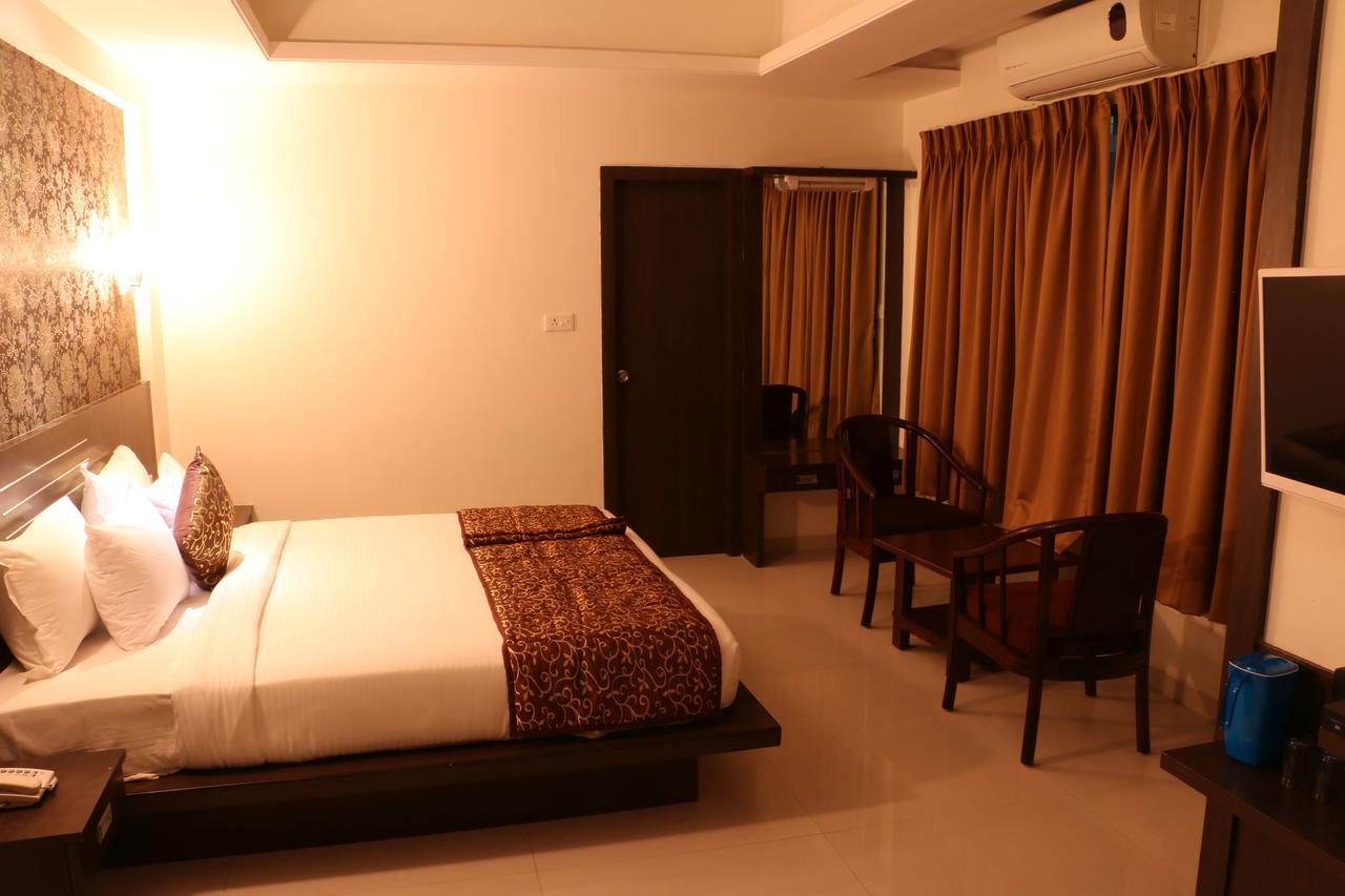 Hotel Reevanta Daman Zewnętrze zdjęcie
